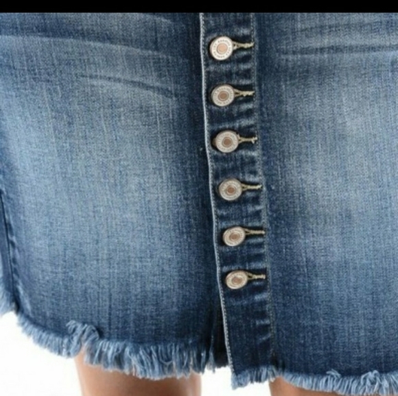 KANCAN Button-up Frayed Hem Denim Skirt - Picture 3 of 5